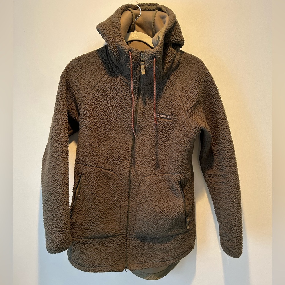 Women’s zip up coat